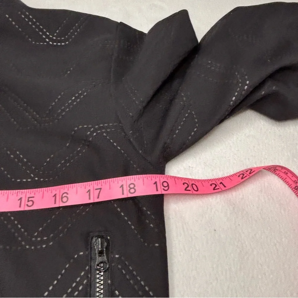 Oiselle Bomber Jacket - Picture 12 of 12